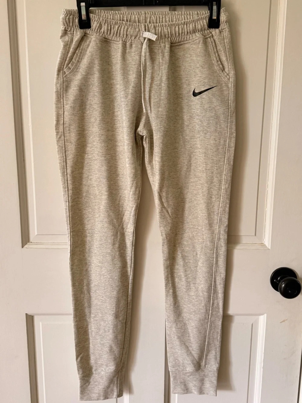 Nike Women’s Heather Gray Knit Jogger Sweatpants Size Small Drawstring Pockets